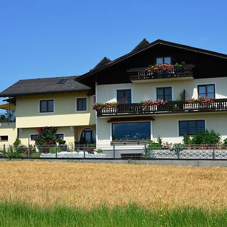 Отель Haus Gruber Attersee Экстерьер фото