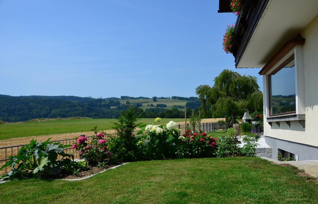 Отель Haus Gruber Attersee Экстерьер фото