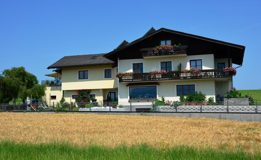 Отель Haus Gruber Attersee Экстерьер фото